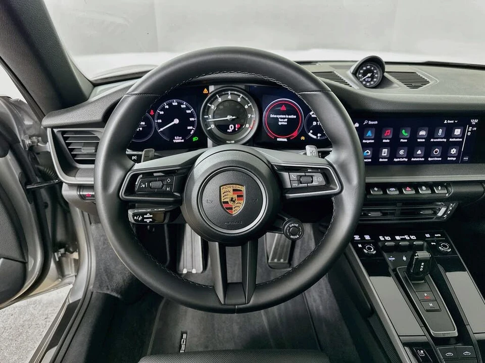 2022 Porsche 992 Targa 4 & 4S - Image 15 of 31