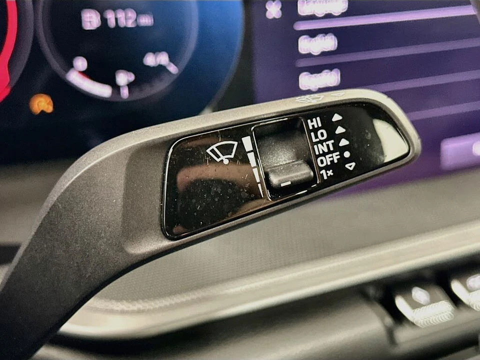 2022 Porsche 992 Targa 4 & 4S - Image 21 of 31