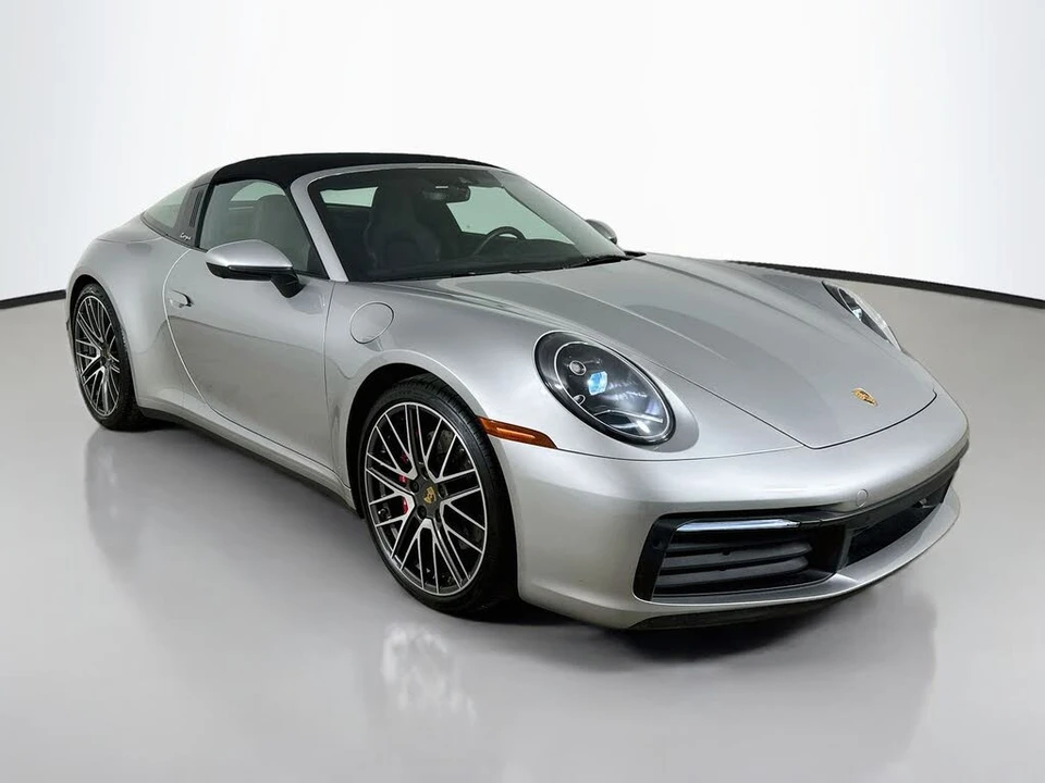 2022 Porsche 992 Targa 4 & 4S - Image 3 of 31
