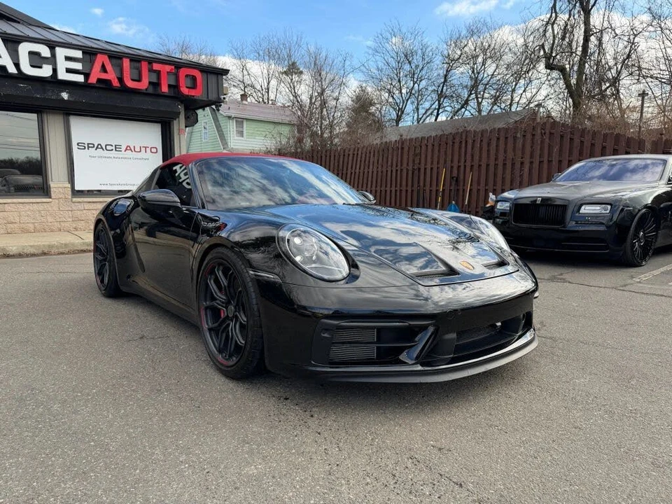 2022 Porsche 992 Targa 4 & 4S - Image 5 of 31