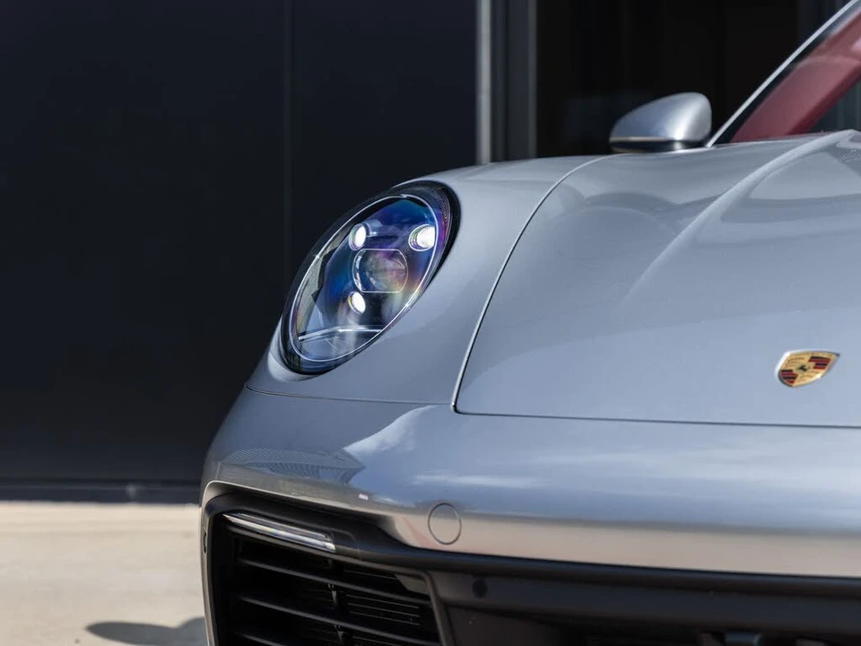 2022 Porsche 992 Targa 4 & 4S - Image 19 of 31