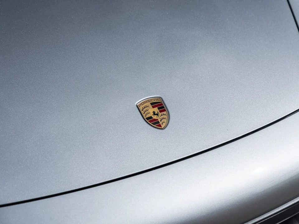2022 Porsche 992 Targa 4 & 4S - Image 25 of 31