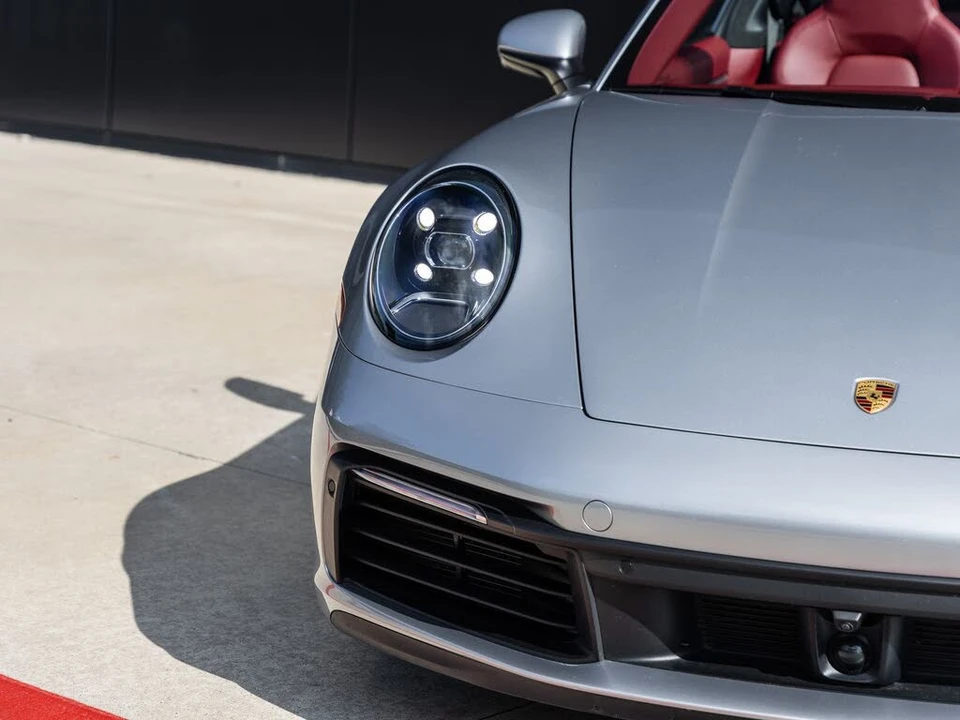 2022 Porsche 992 Targa 4 & 4S - Image 23 of 31