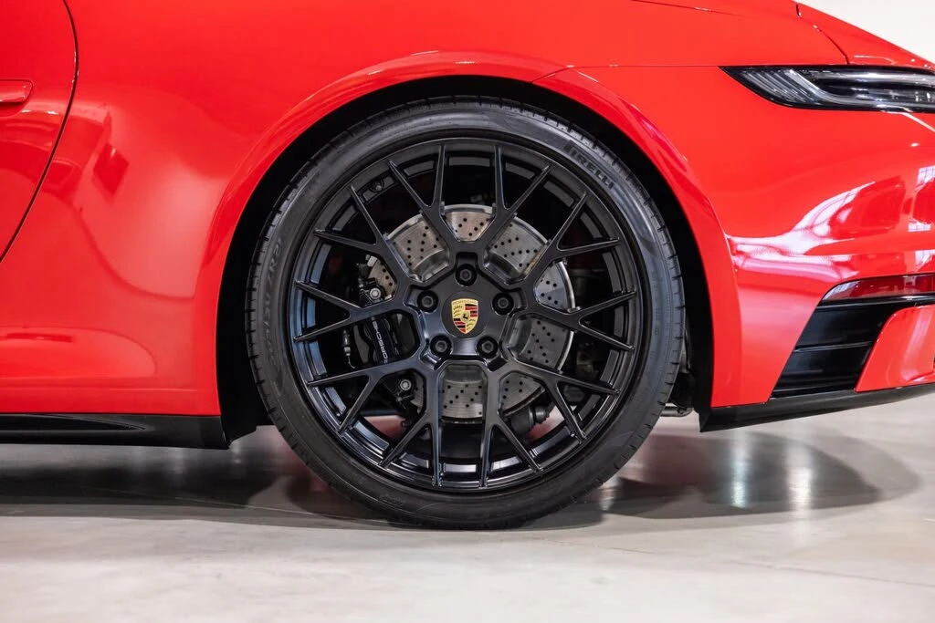 2022 Porsche 992 Targa 4 & 4S - Image 18 of 31