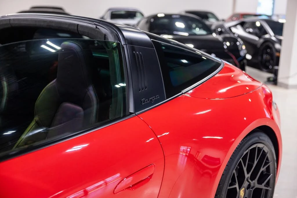 2022 Porsche 992 Targa 4 & 4S - Image 21 of 31