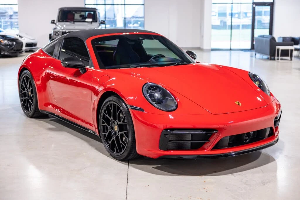 2022 Porsche 992 Targa 4 & 4S - Image 10 of 31