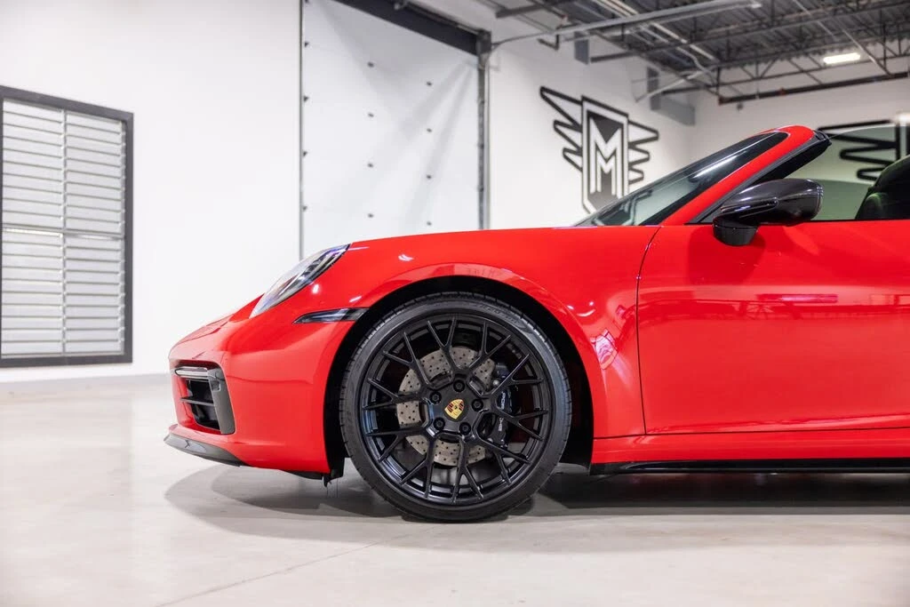 2022 Porsche 992 Targa 4 & 4S - Image 19 of 31
