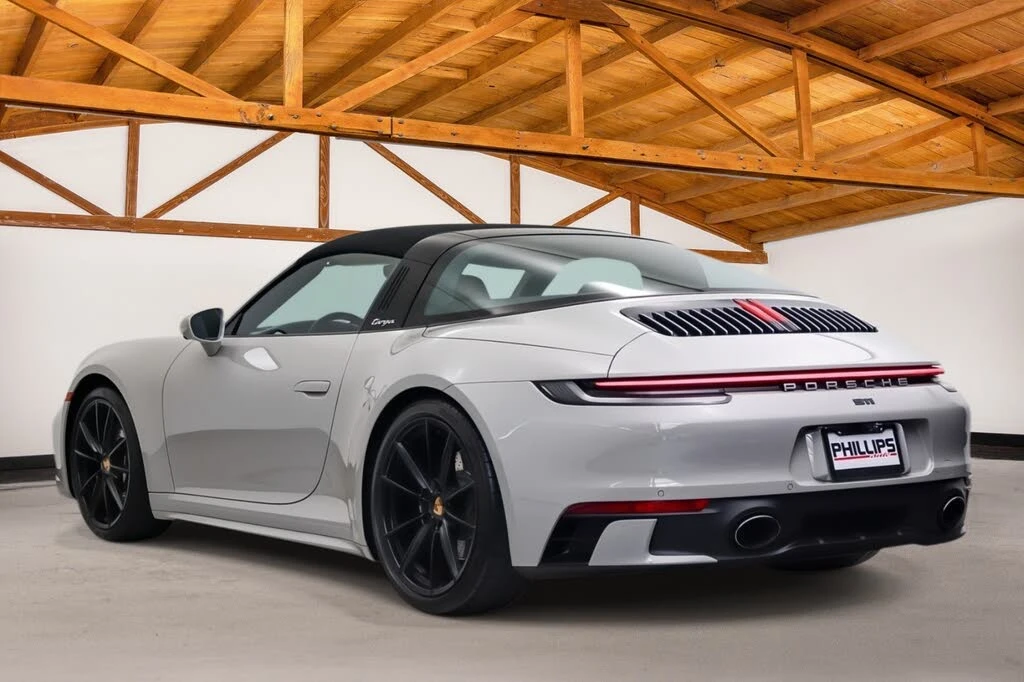 2022 Porsche 992 Targa 4 & 4S - Image 4 of 31