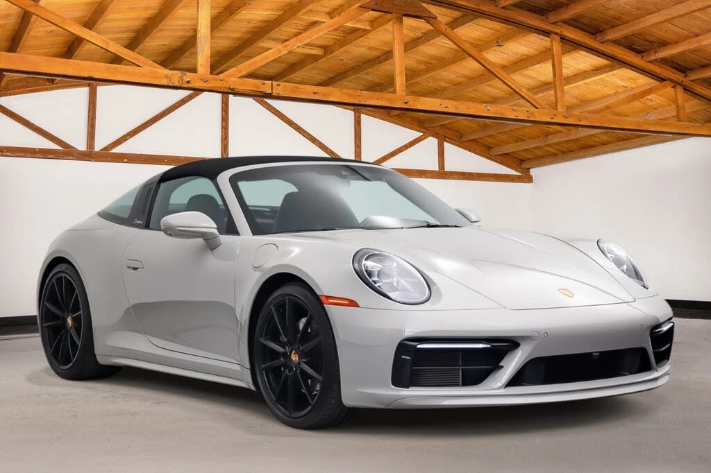 2022 Porsche 992 Targa 4 & 4S - Image 8 of 31