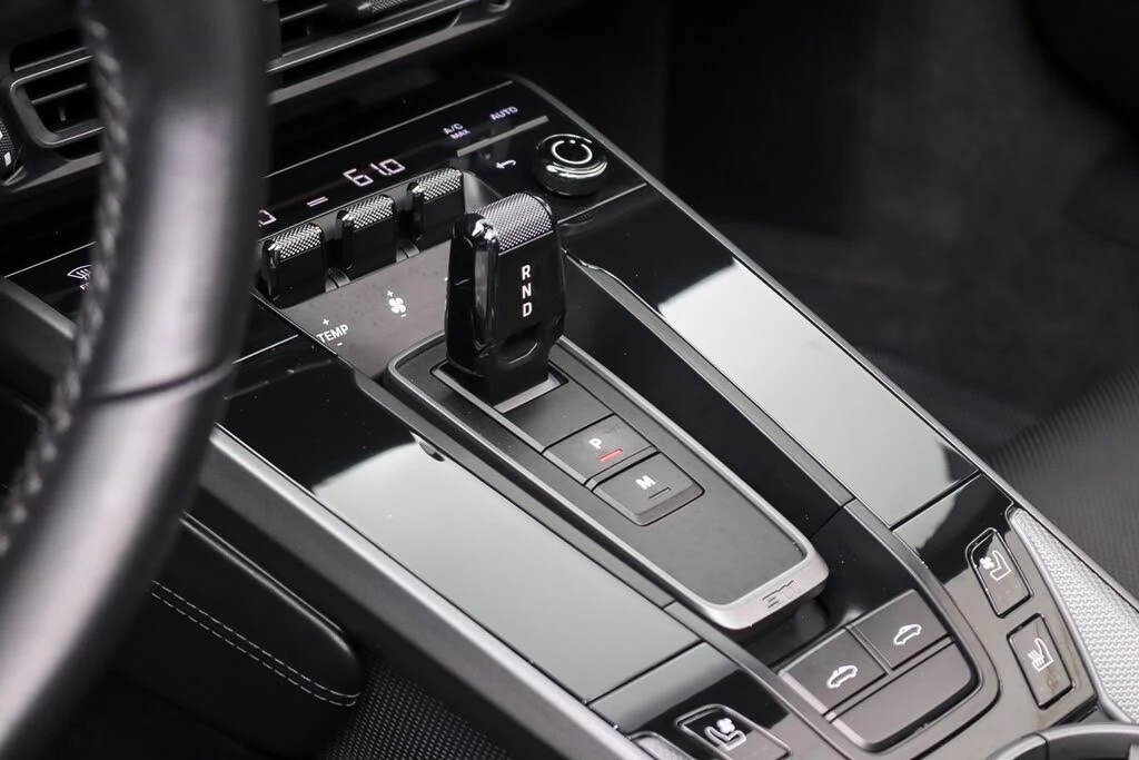 2022 Porsche 992 Targa 4 & 4S - Image 30 of 31