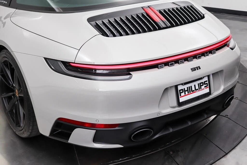 2022 Porsche 992 Targa 4 & 4S - Image 20 of 31