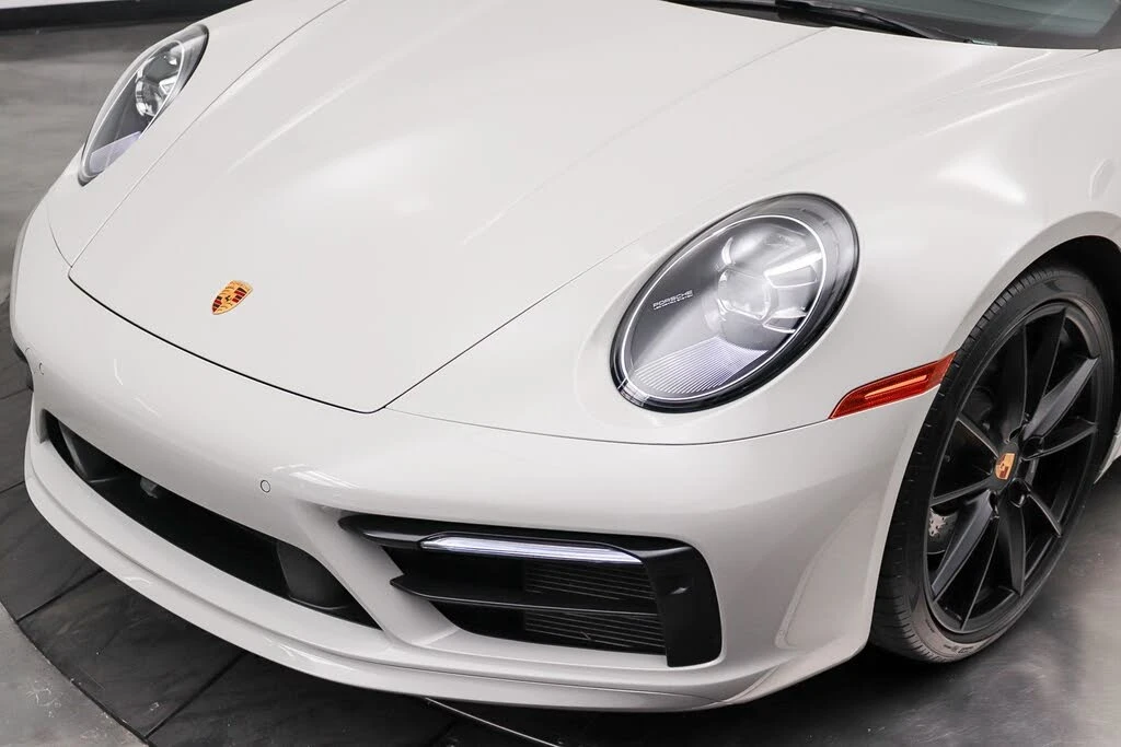 2022 Porsche 992 Targa 4 & 4S - Image 18 of 31