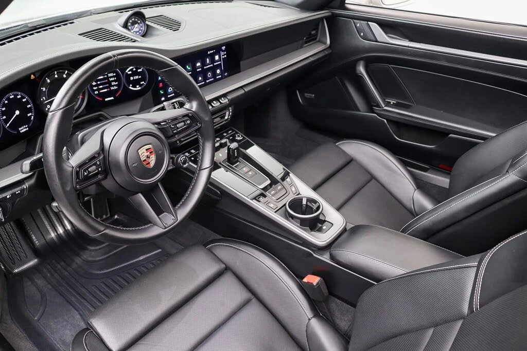 2022 Porsche 992 Targa 4 & 4S - Image 28 of 31