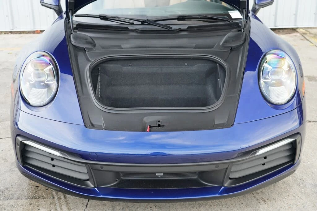 2022 Porsche 992 Targa 4 & 4S - Image 8 of 31