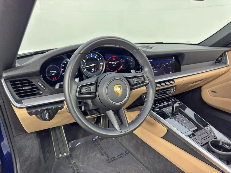 2022 Porsche 992 Targa 4 & 4S - Image 12 of 31