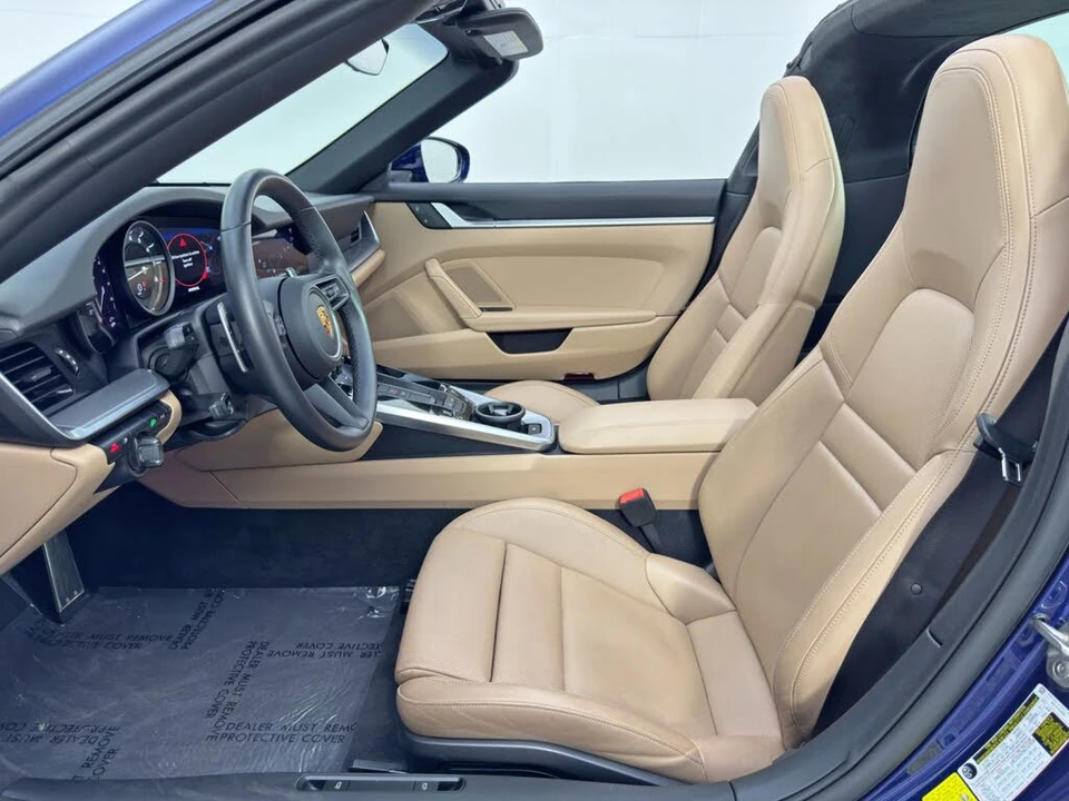 2022 Porsche 992 Targa 4 & 4S - Image 15 of 31