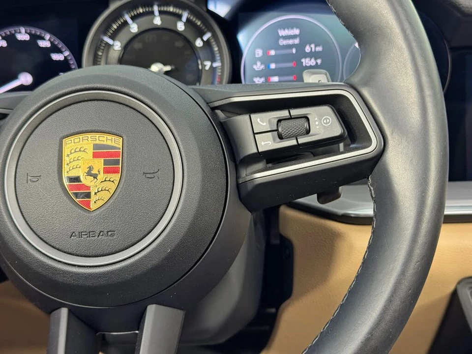 2022 Porsche 992 Targa 4 & 4S - Image 22 of 31