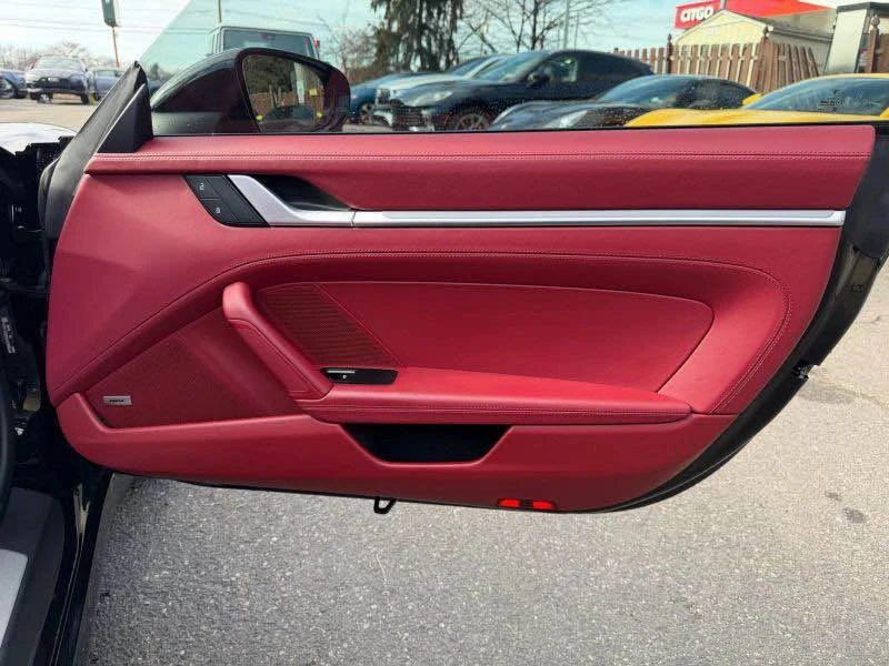 2022 Porsche 992 Targa 4 & 4S - Image 14 of 14