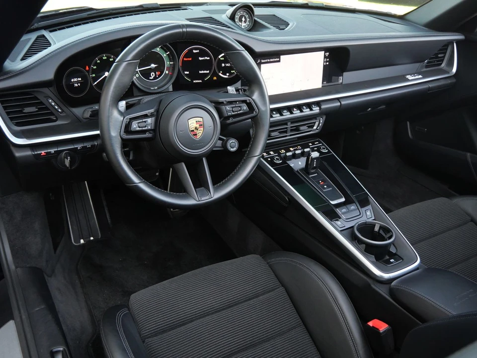 2022 Porsche 992 Targa 4 & 4S - Image 10 of 25