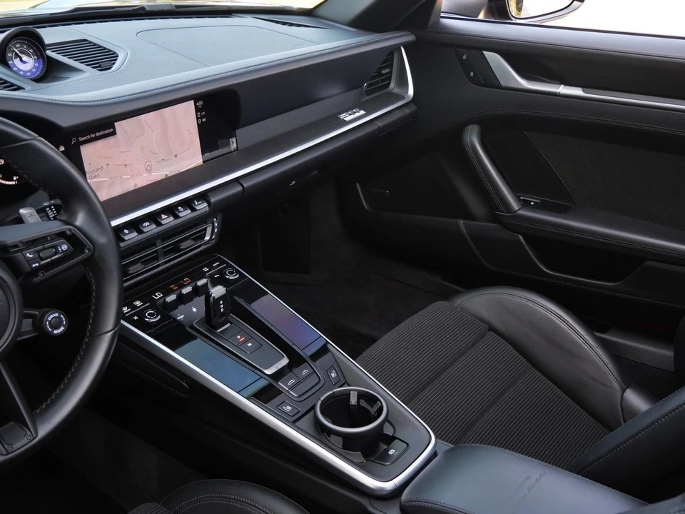 2022 Porsche 992 Targa 4 & 4S - Image 12 of 25