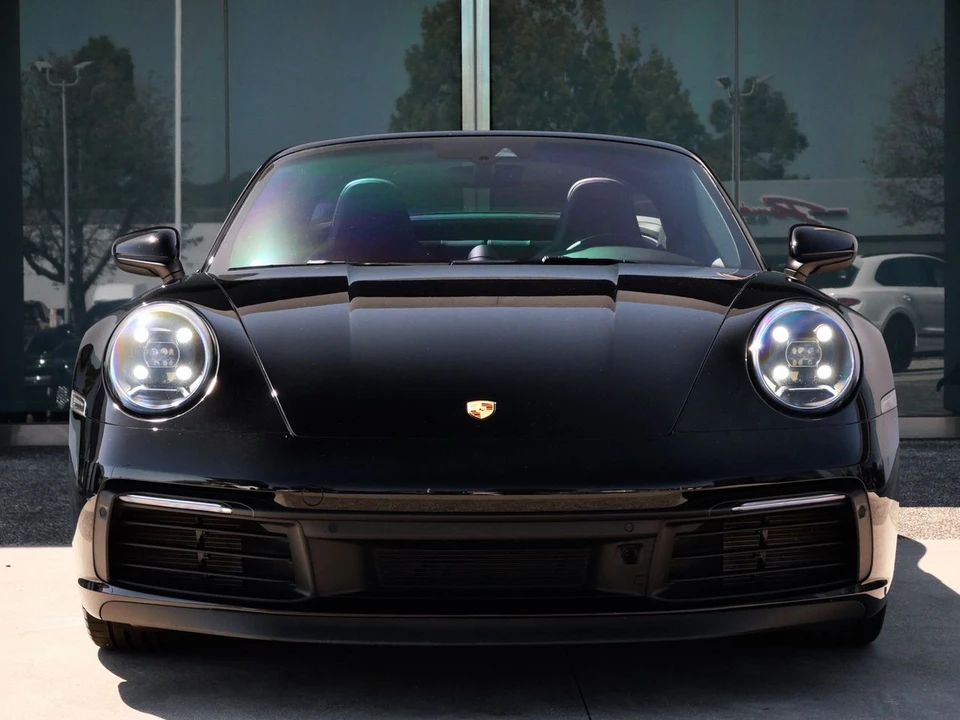 2022 Porsche 992 Targa 4 & 4S - Image 2 of 25