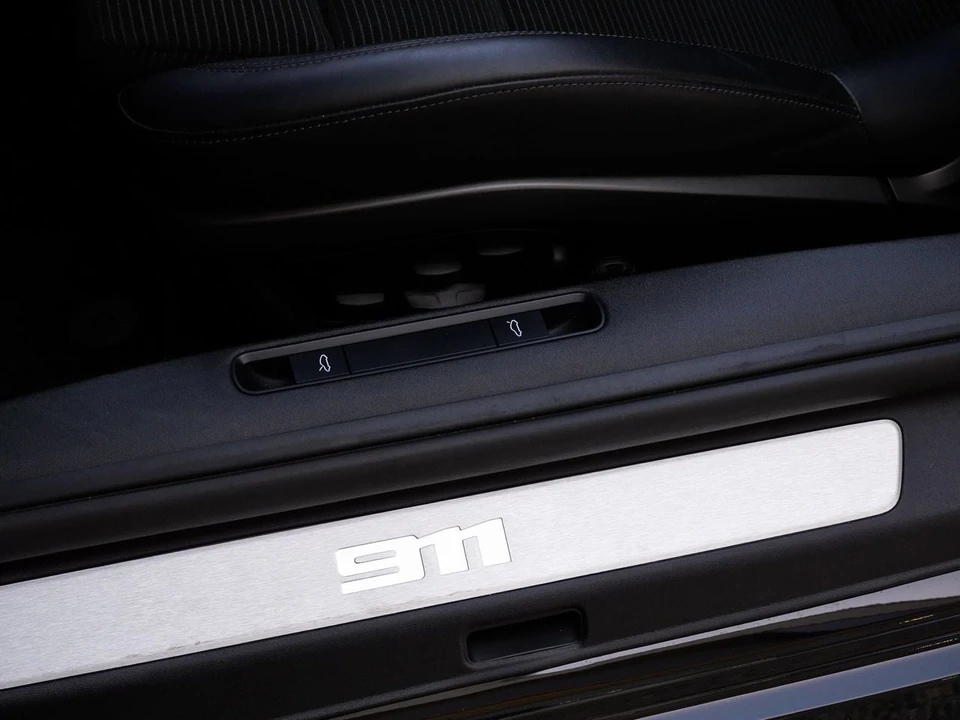 2022 Porsche 992 Targa 4 & 4S - Image 17 of 25