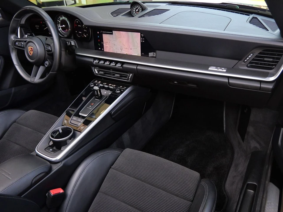 2022 Porsche 992 Targa 4 & 4S - Image 21 of 25