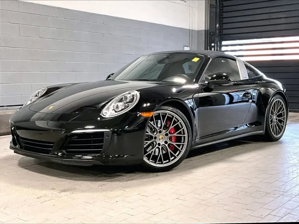 2022 Porsche 992 Targa 4 & 4S - Image 10 of 13
