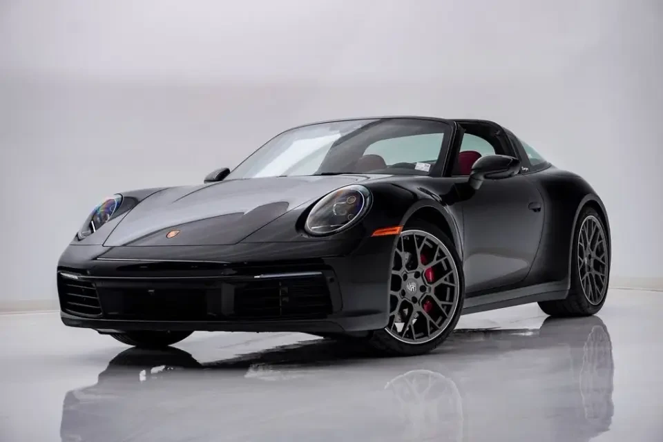 2022 Porsche 992 Targa 4 & 4S - Image 12 of 13