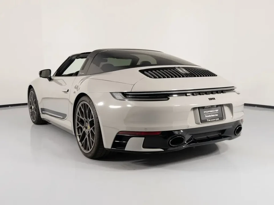 2022 Porsche 992 Targa 4 & 4S - Image 3 of 5