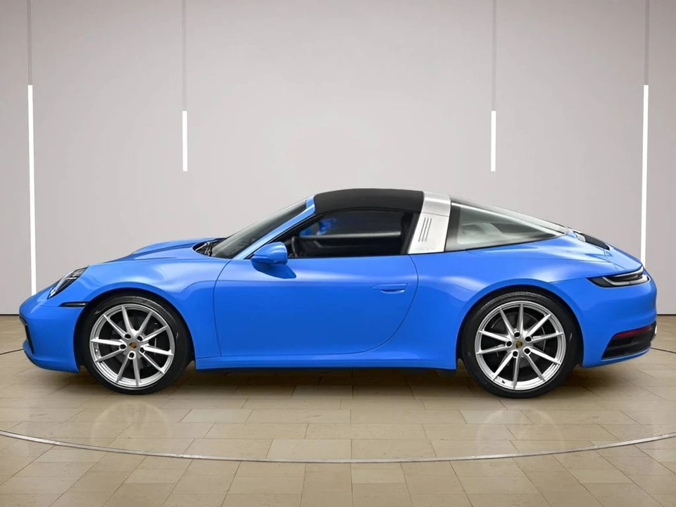 2022 Porsche 992 Targa 4 & 4S - Image 2 of 5