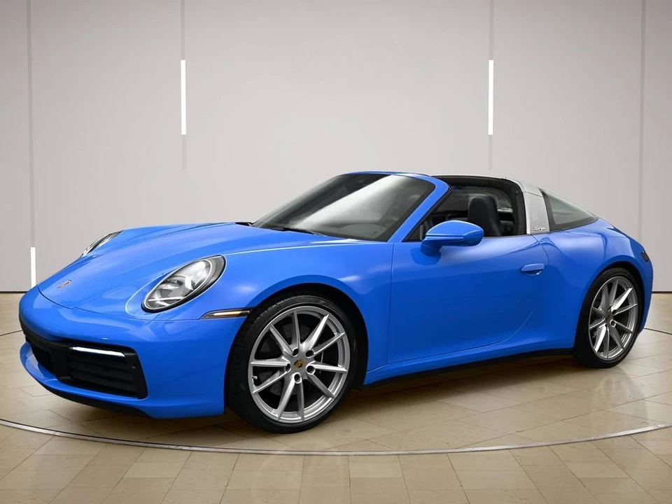 2022 Porsche 992 Targa 4 & 4S - Image 4 of 5