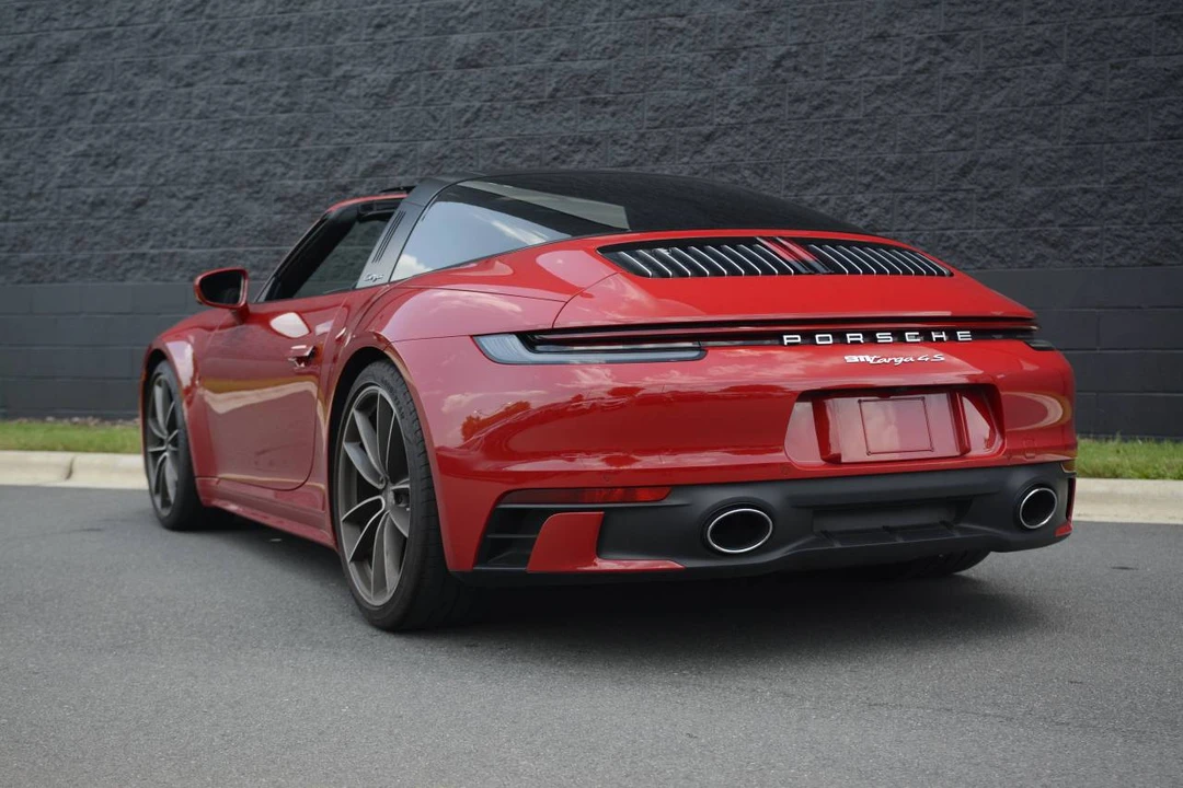 2022 Porsche 992 Targa 4 & 4S - Image 3 of 5