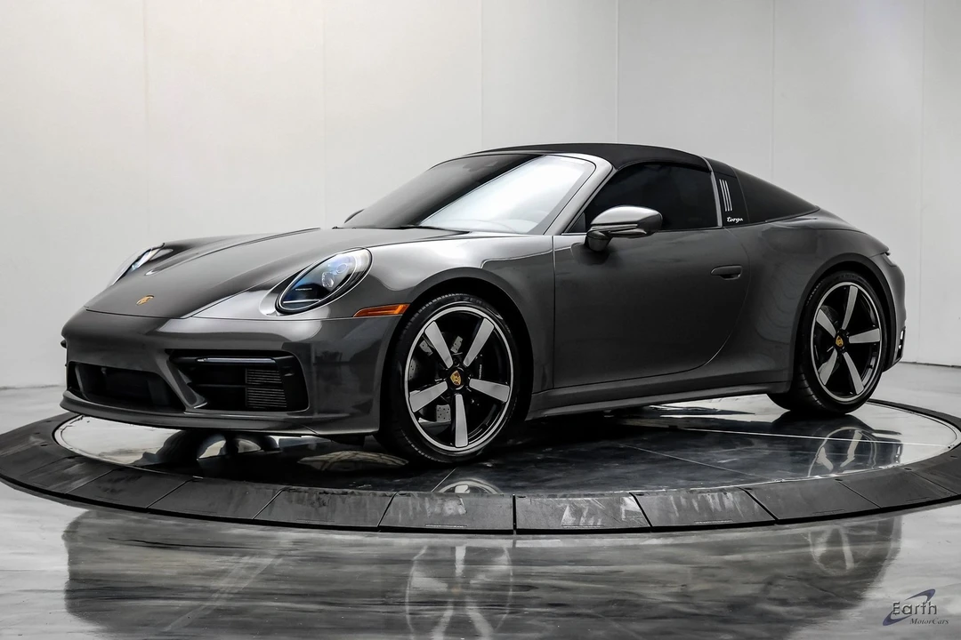 2022 Porsche 992 Targa 4 & 4S - Image 3 of 12