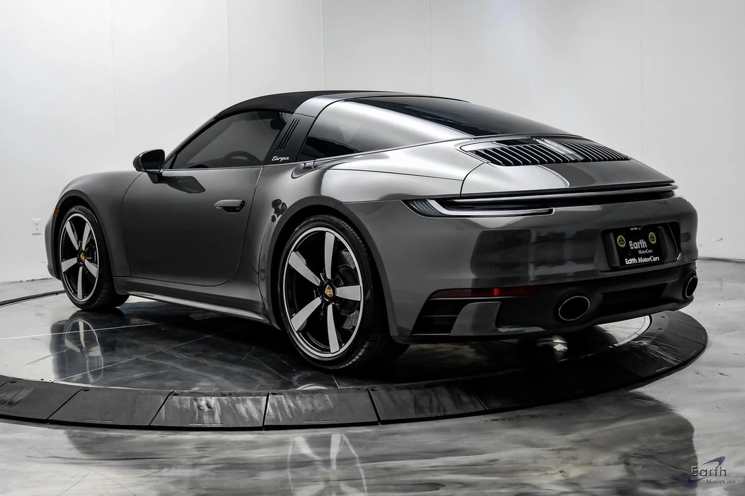 2022 Porsche 992 Targa 4 & 4S - Image 11 of 12