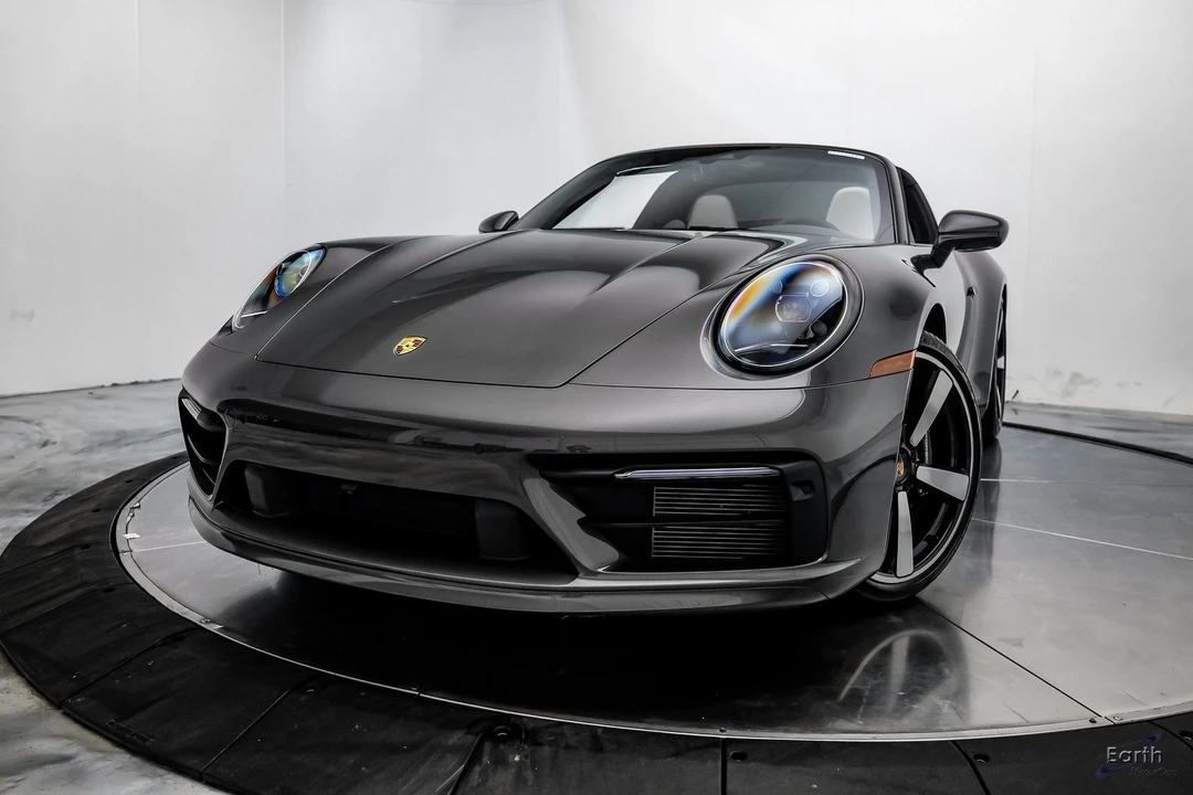 2022 Porsche 992 Targa 4 & 4S - Image 5 of 12