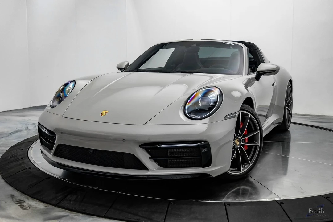 2022 Porsche 992 Targa 4 & 4S - Image 6 of 31