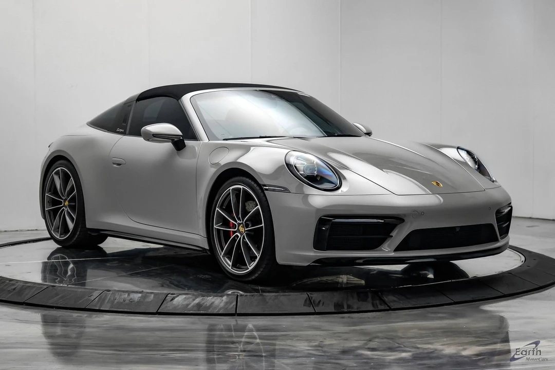 2022 Porsche 992 Targa 4 & 4S - Image 29 of 31