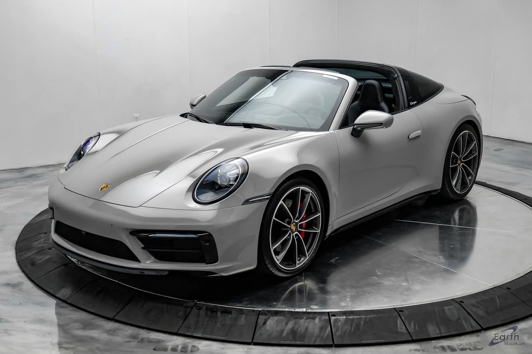 2022 Porsche 992 Targa 4 & 4S - Image 7 of 31