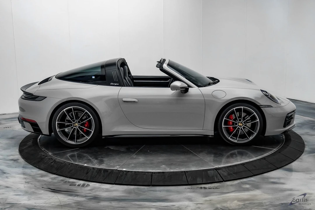 2022 Porsche 992 Targa 4 & 4S - Image 24 of 31