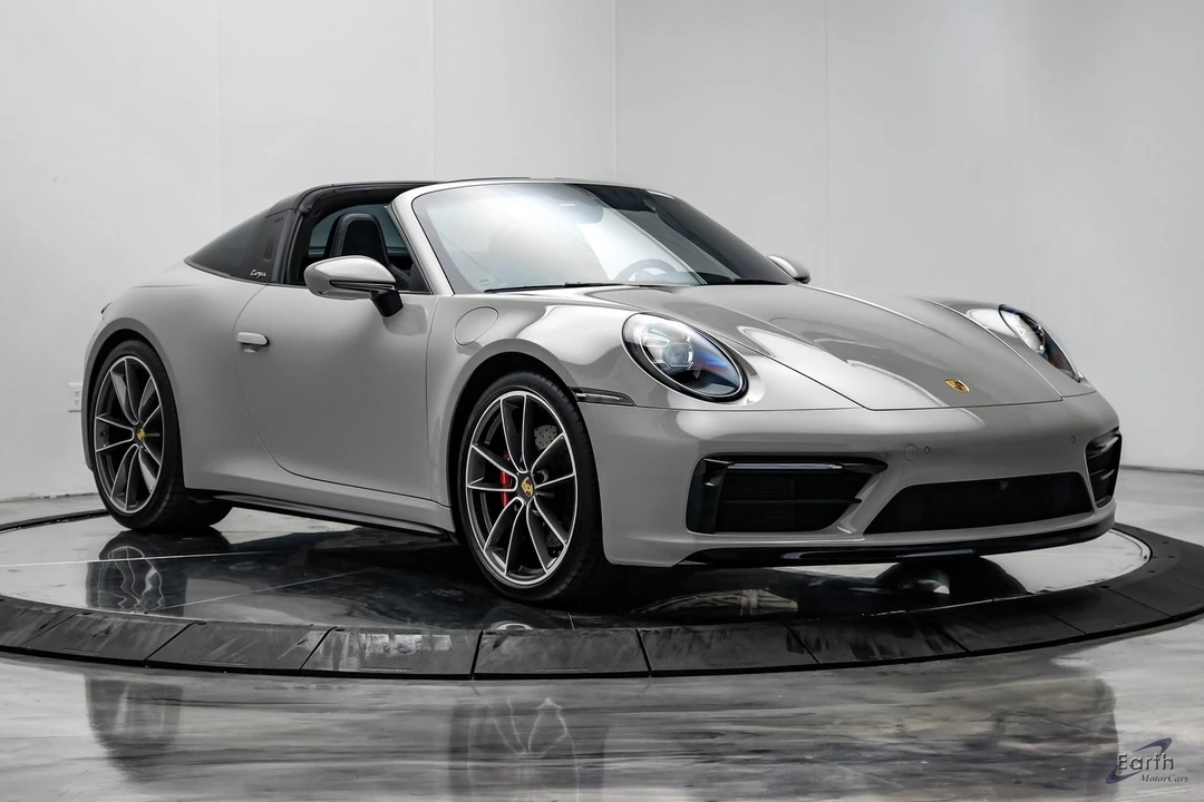 2022 Porsche 992 Targa 4 & 4S - Image 28 of 31