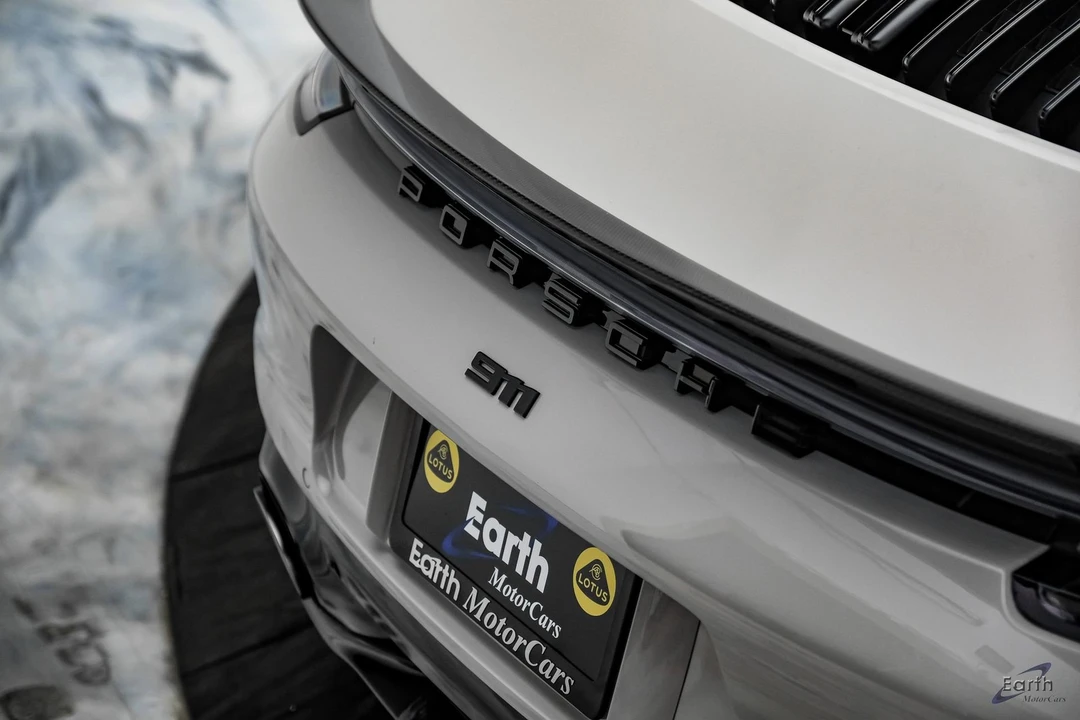 2022 Porsche 992 Targa 4 & 4S - Image 18 of 31