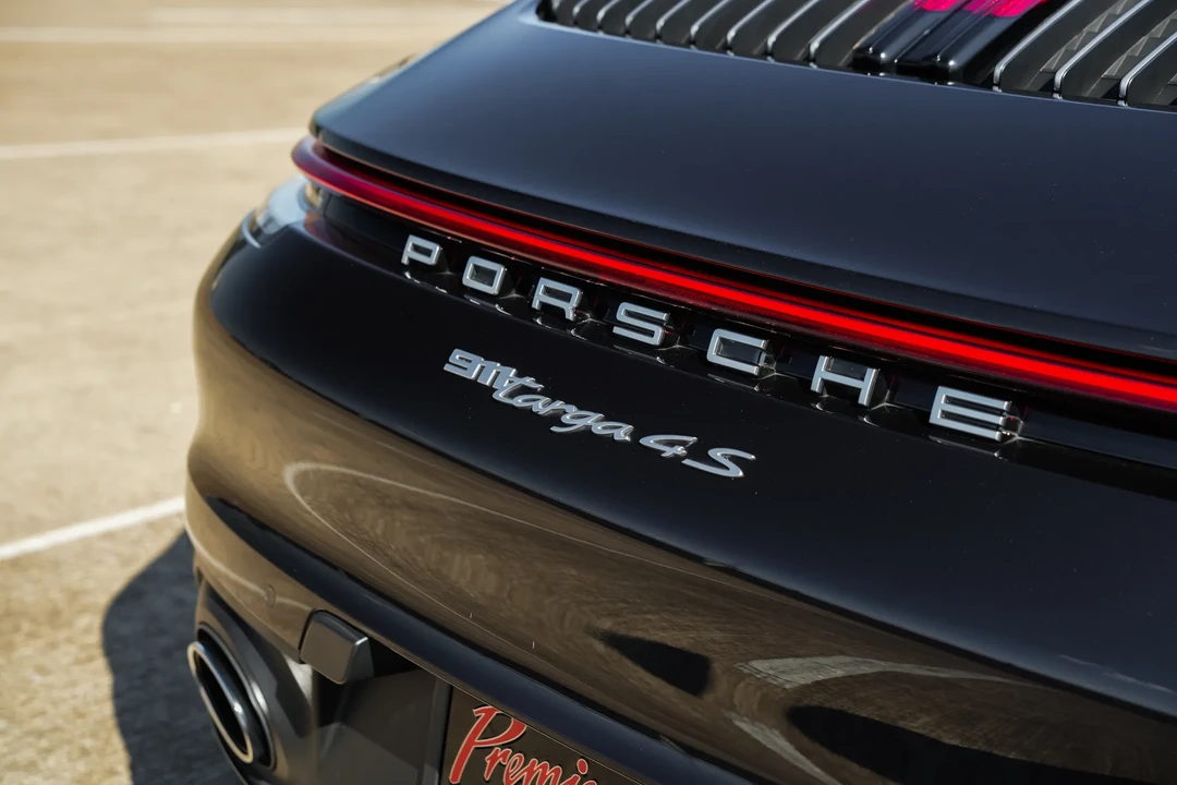 2022 Porsche 992 Targa 4 & 4S - Image 8 of 31