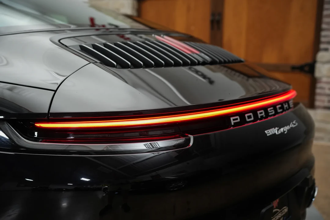 2022 Porsche 992 Targa 4 & 4S - Image 20 of 31