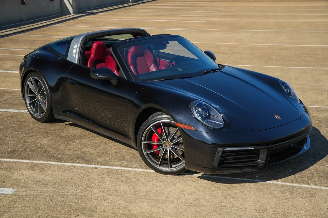 2022 Porsche 992 Targa 4 & 4S - Image 5 of 31