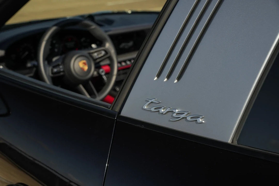 2022 Porsche 992 Targa 4 & 4S - Image 12 of 31