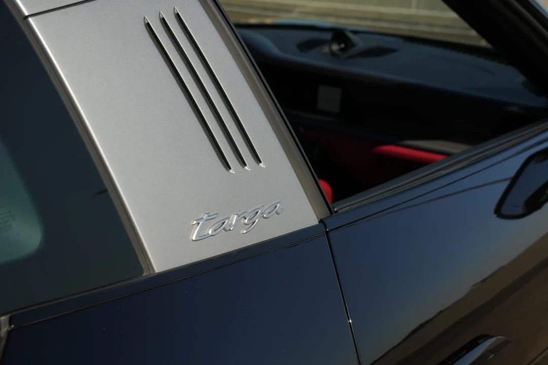 2022 Porsche 992 Targa 4 & 4S - Image 9 of 31