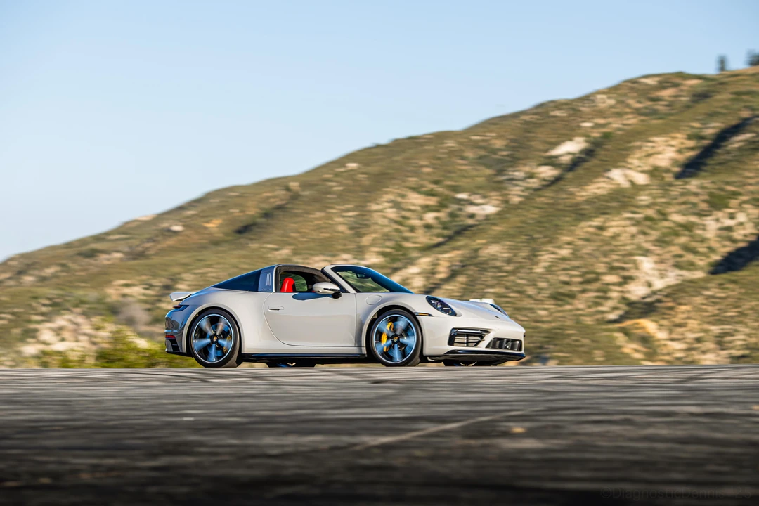 2022 Porsche 992 Carrera S - Image 11 of 31
