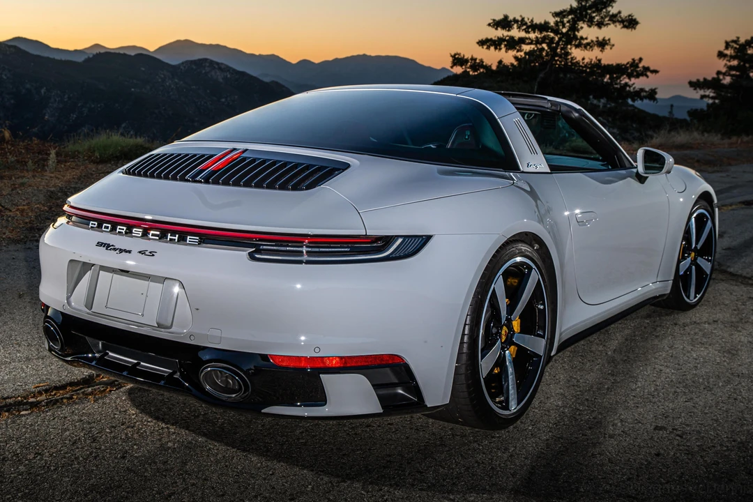 2022 Porsche 992 Carrera S - Image 4 of 31
