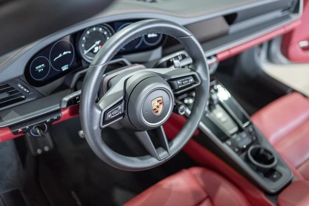 2022 Porsche 992 Targa 4 & 4S - Image 5 of 8